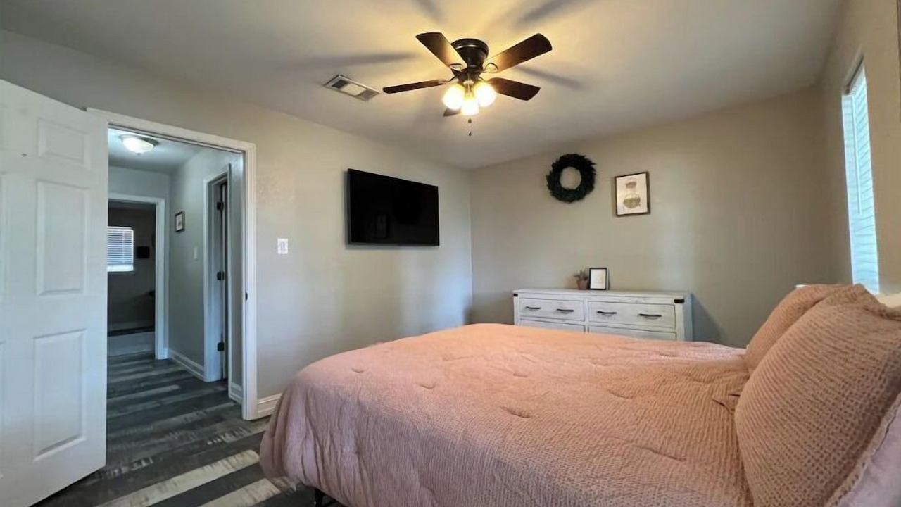 Photo of Bedroom in Beaumont