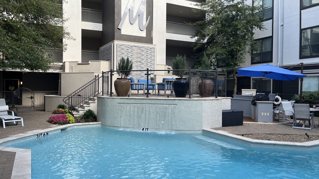 Photo of Outdoor in Uptown