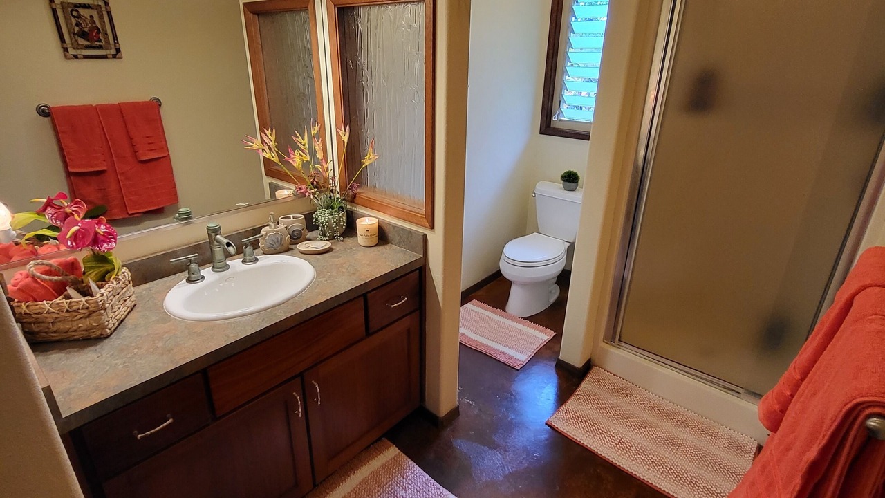 Photo of Bathroom in Leilani Estates