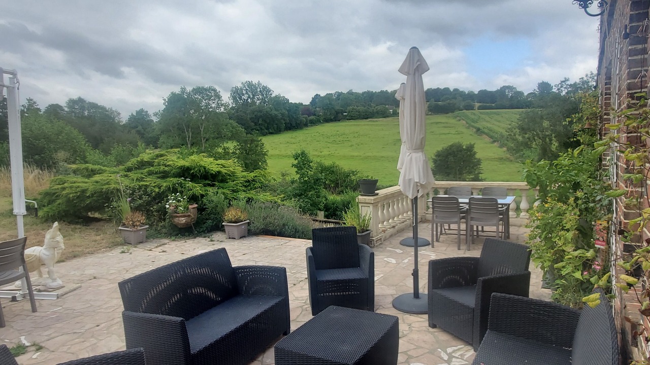 Photo of Patio Balcony in Aubry-le-Panthou