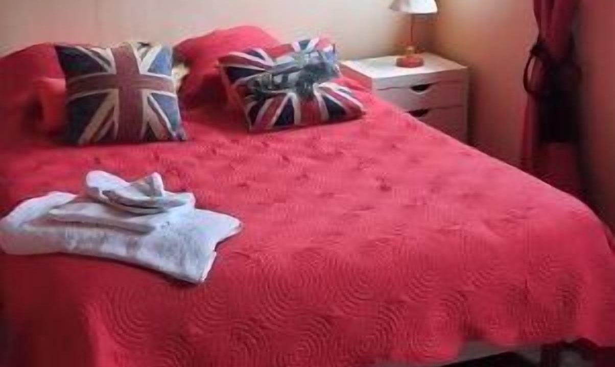Photo of Bedroom in Brains-sur-Gee