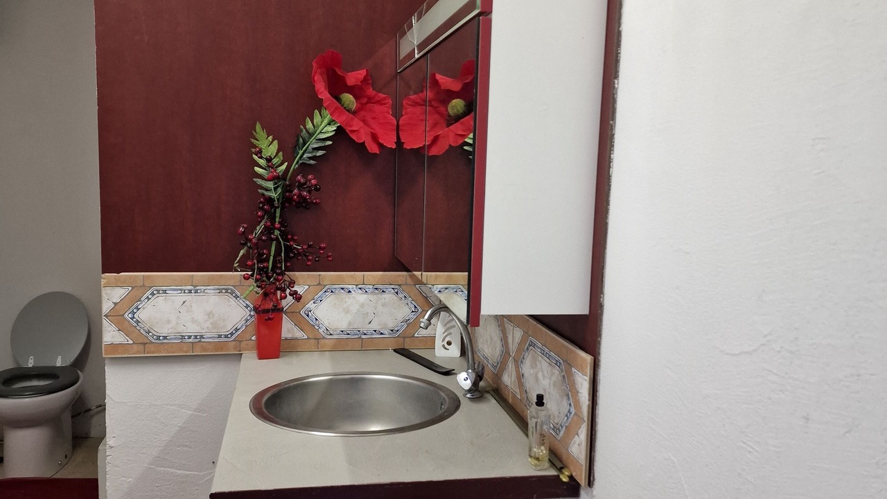 Photo of Bathroom in Brains-sur-Gee