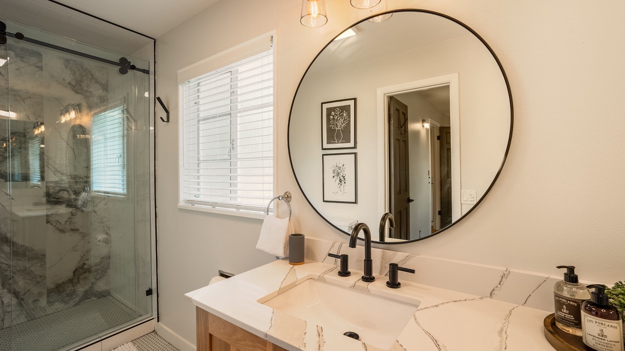Photo of Bathroom in Northeast Heights
