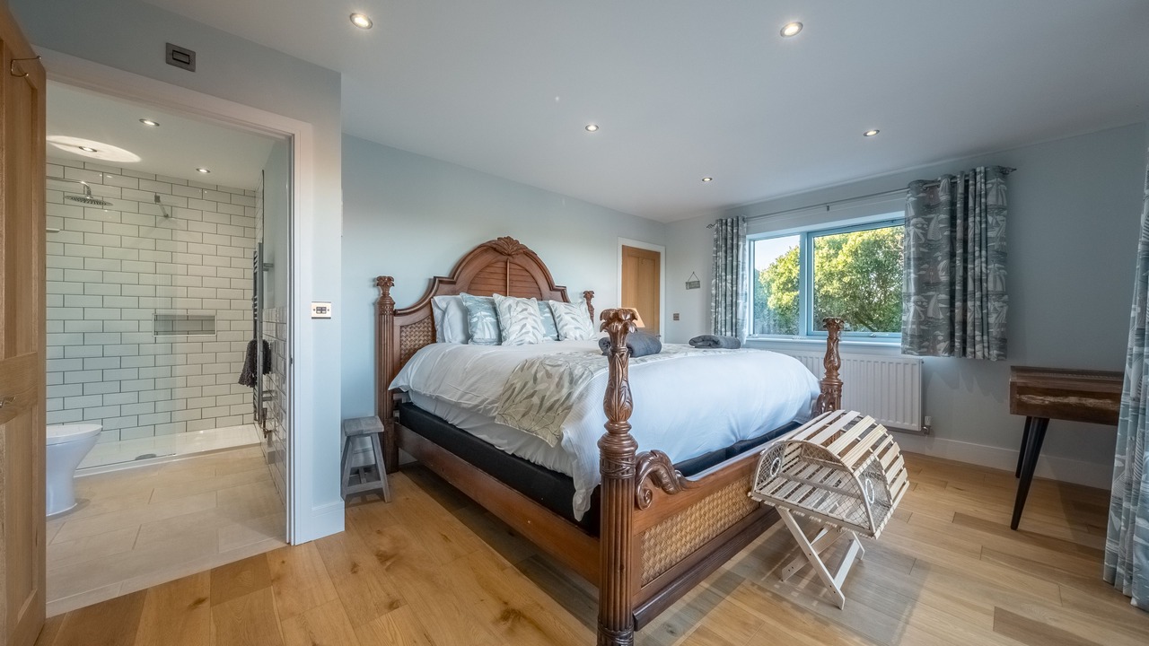 Photo of Others in Salthouse