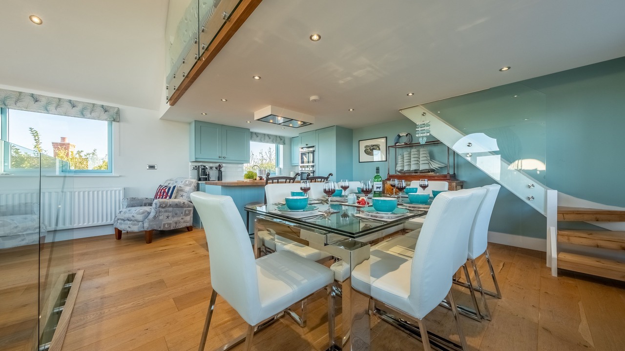 Photo of Others in Salthouse