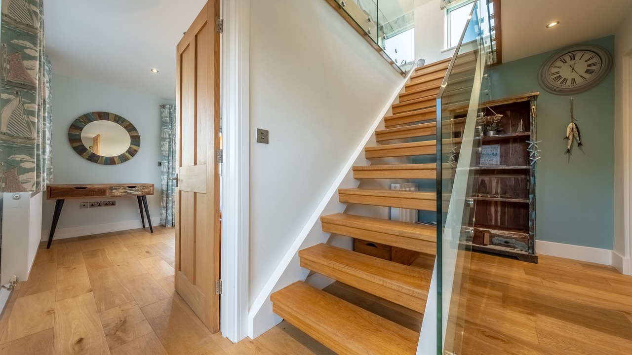 Photo of Others in Salthouse