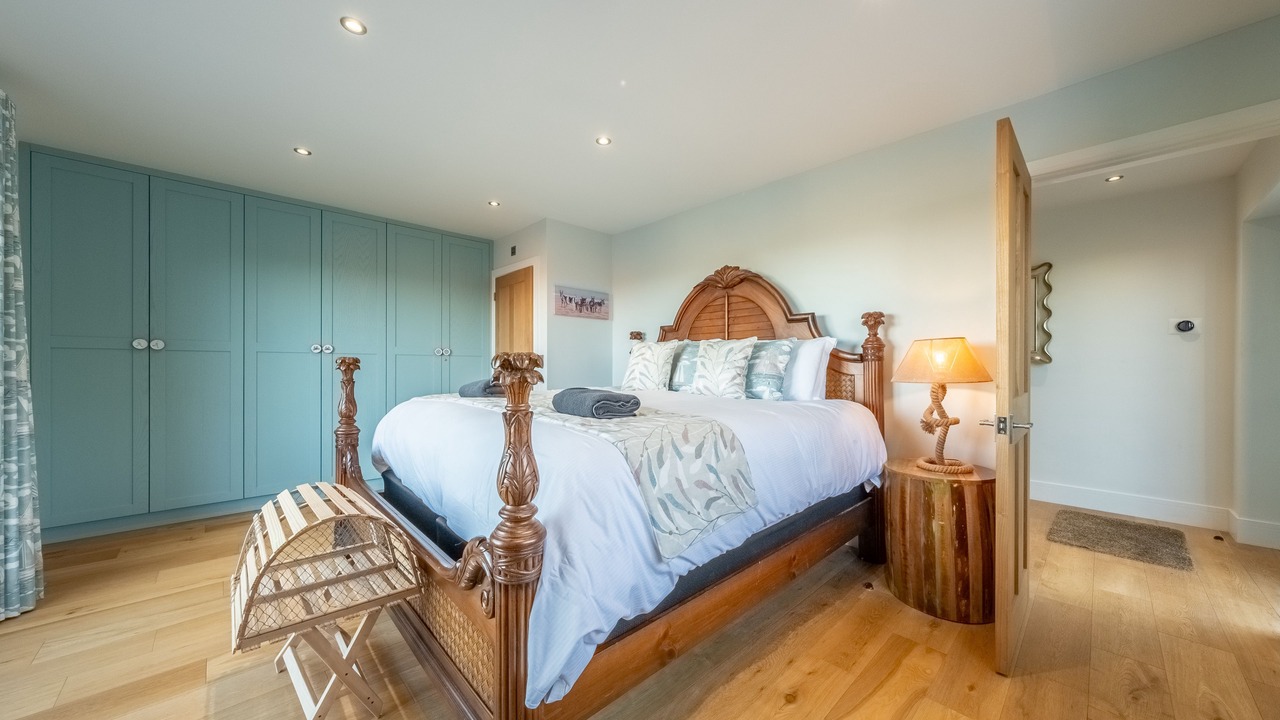 Photo of Others in Salthouse