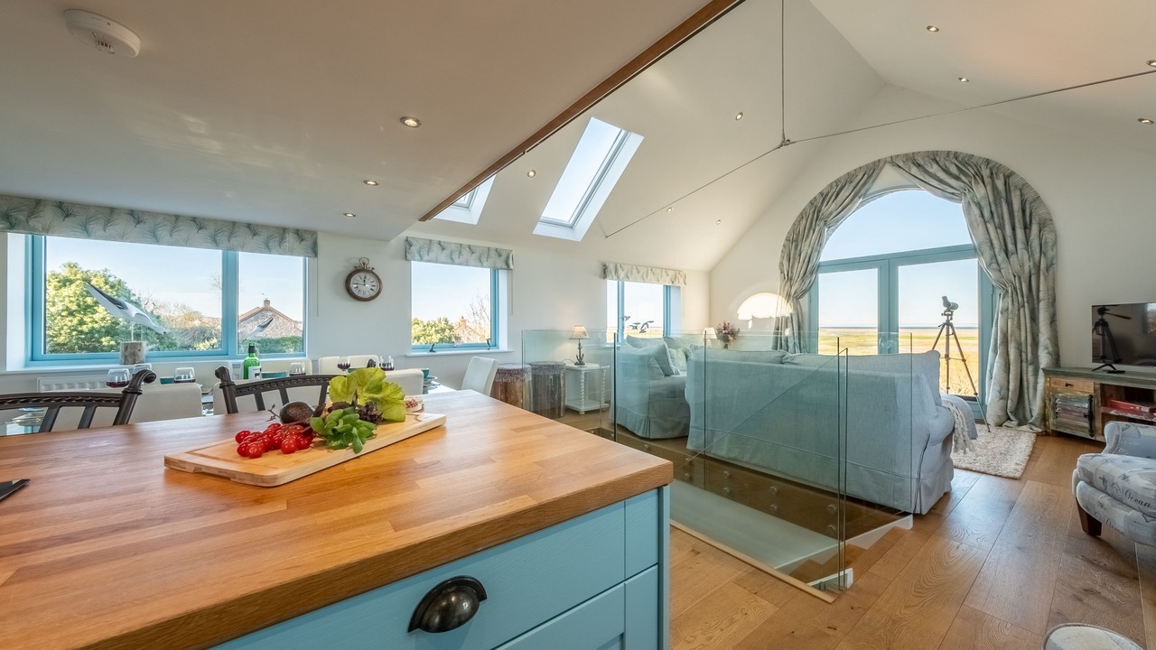 Photo of Others in Salthouse