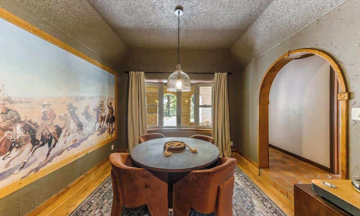 Photo of Bedroom in Gonzales
