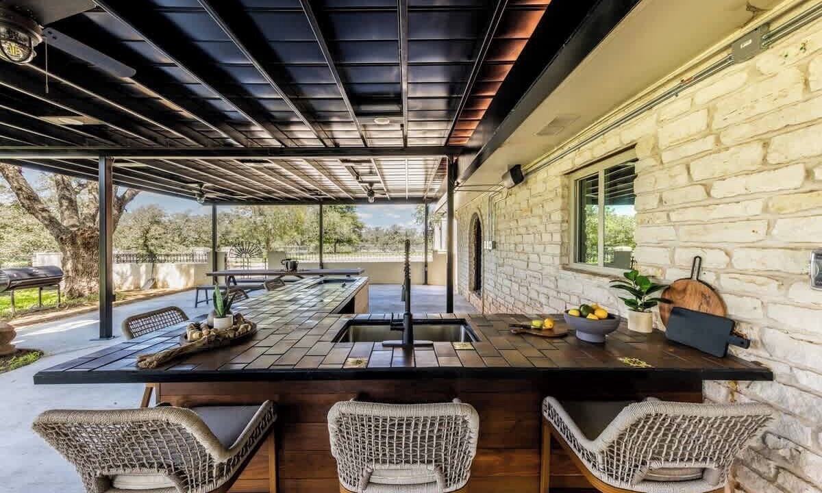 Photo of Outdoor in Gonzales