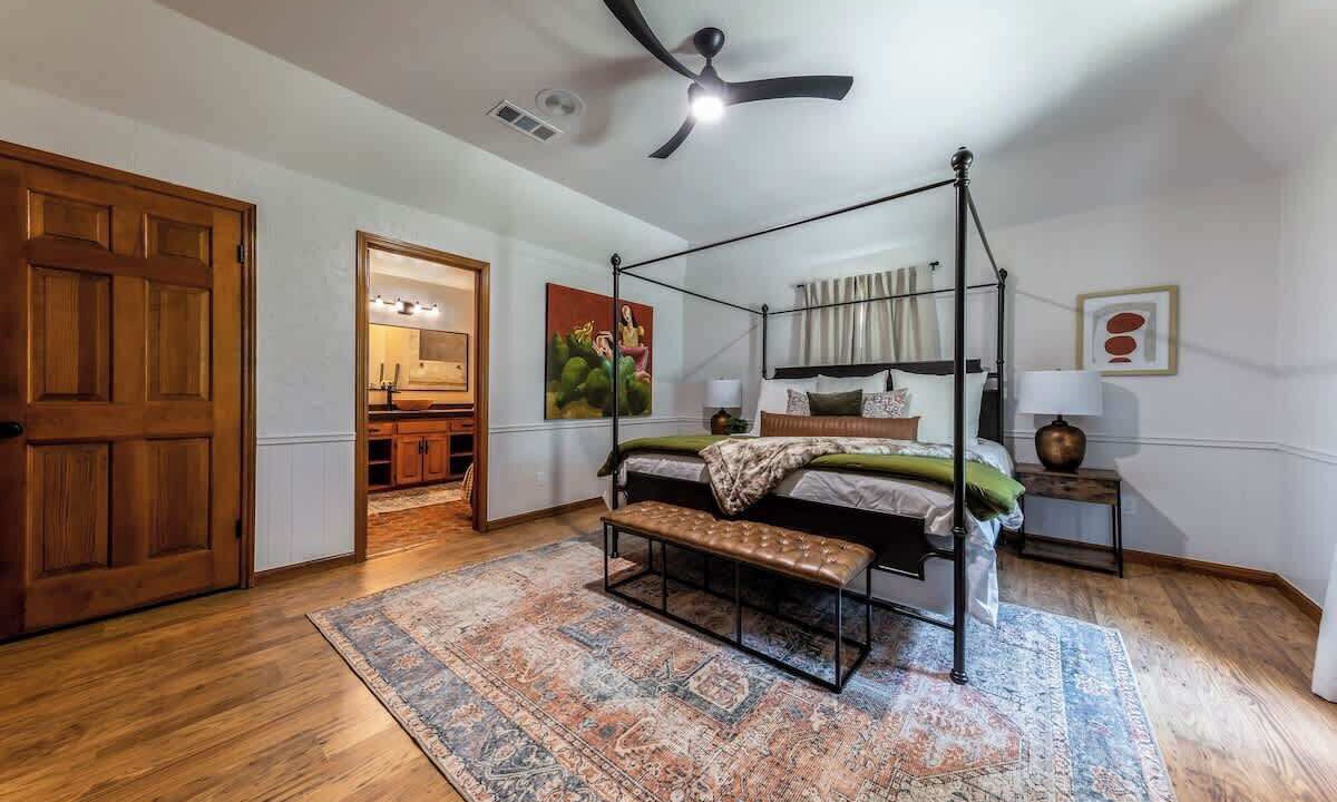 Photo of Bedroom in Gonzales