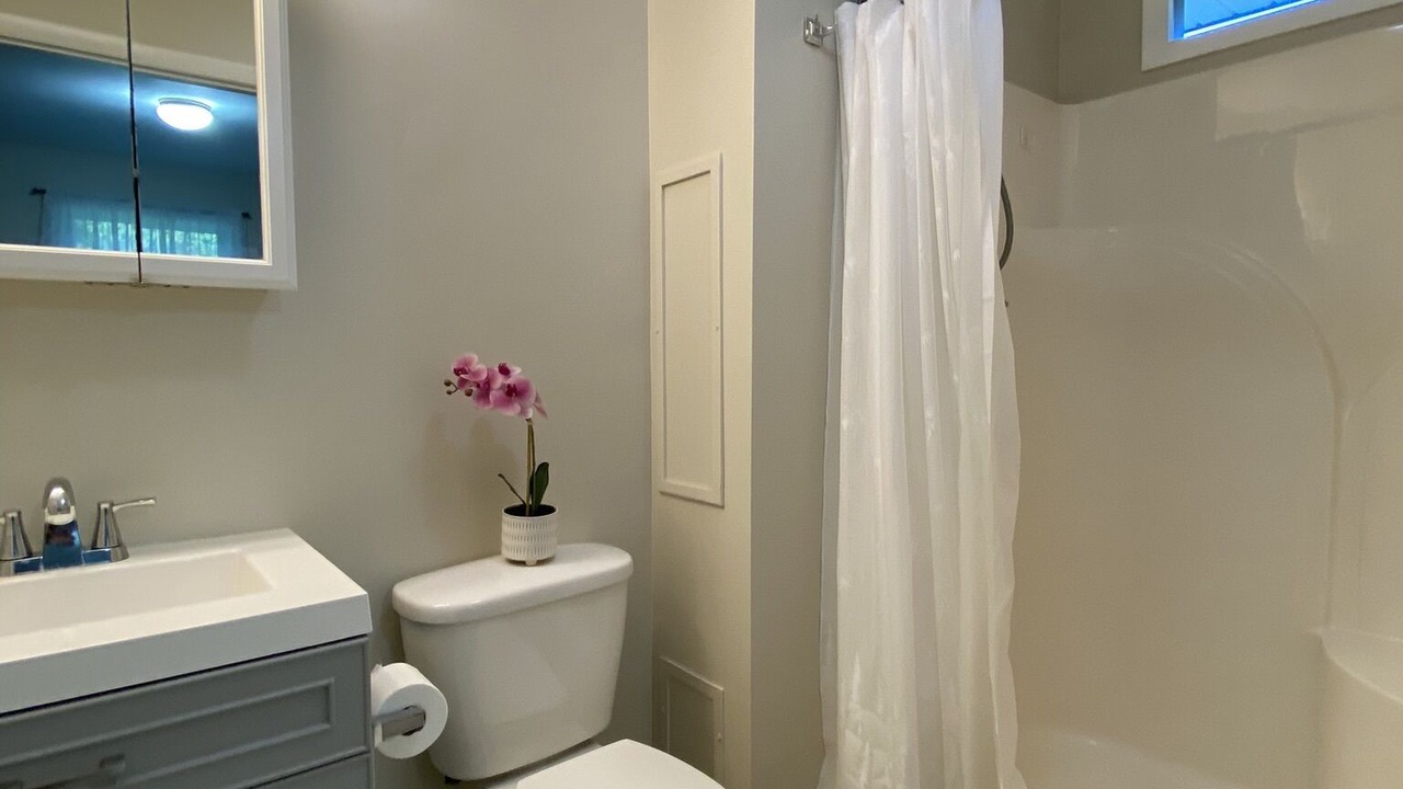 Photo of Bathroom in Hollowville