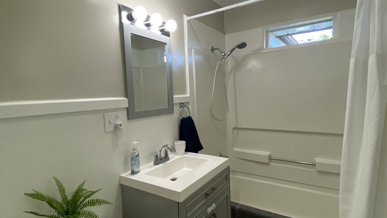 Photo of Bathroom in Hollowville