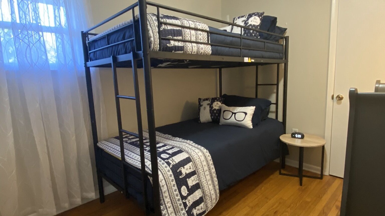 Photo of Bedroom in Hollowville