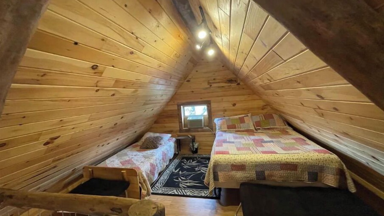Photo of Bedroom in Compton