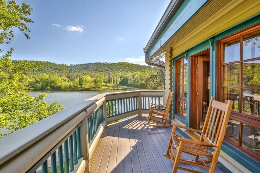 Photo of Patio Balcony in Ellijay