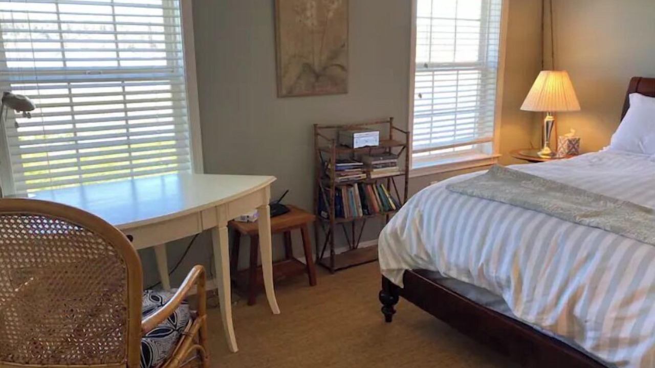 Photo of Bedroom in Coupeville