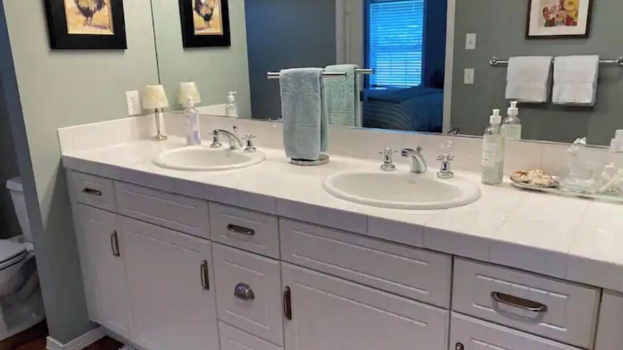 Photo of Bathroom in Coupeville