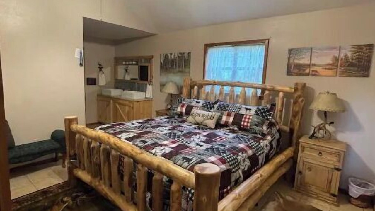 Photo of Bedroom in Compton