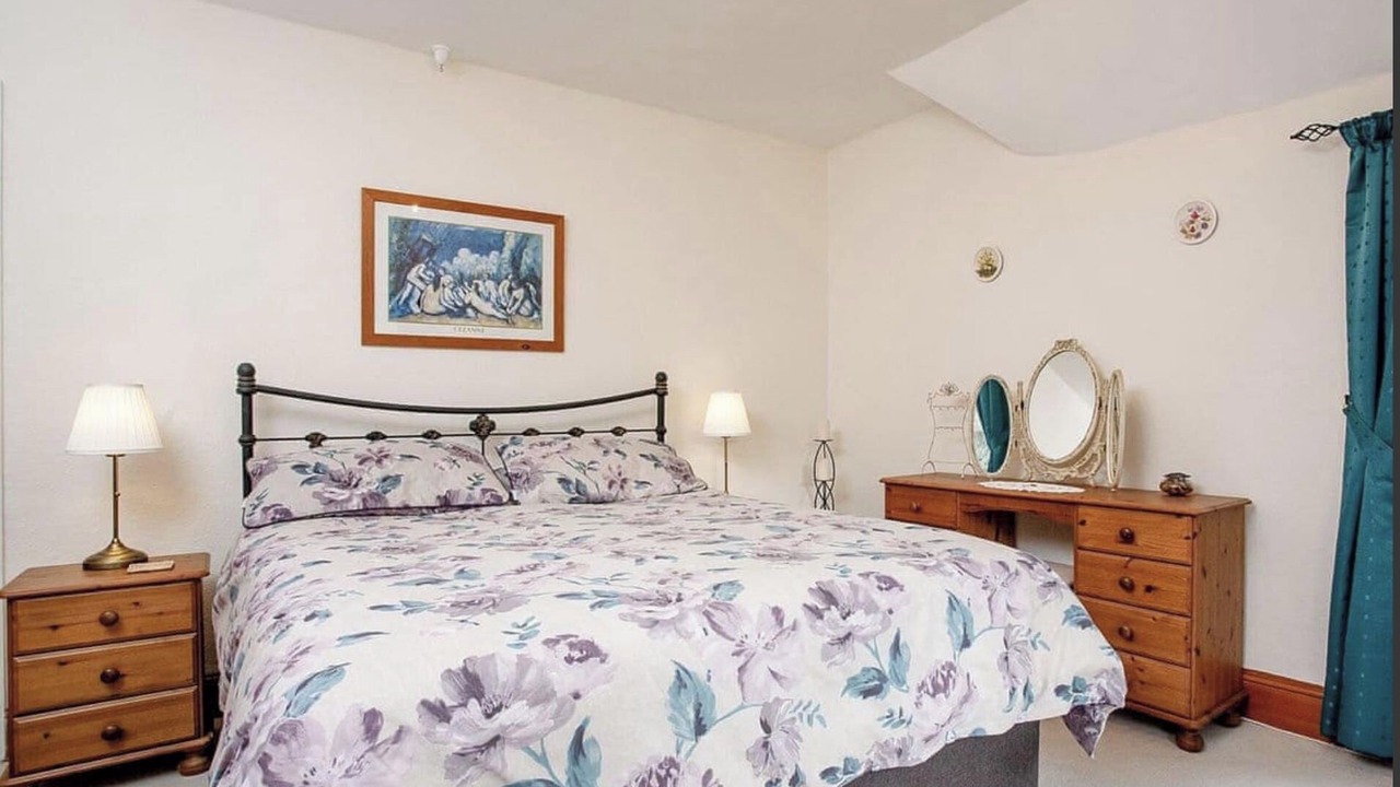 Photo of Others in Lynton