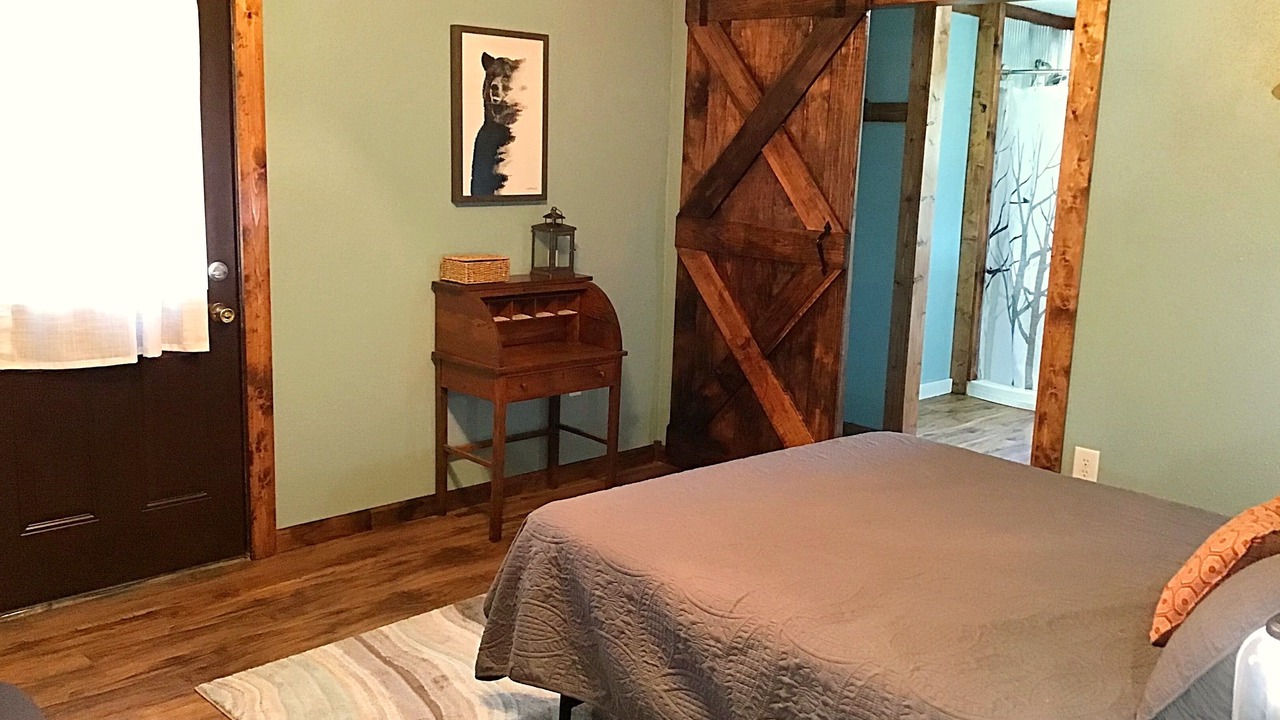 Photo of Bedroom in Ozark