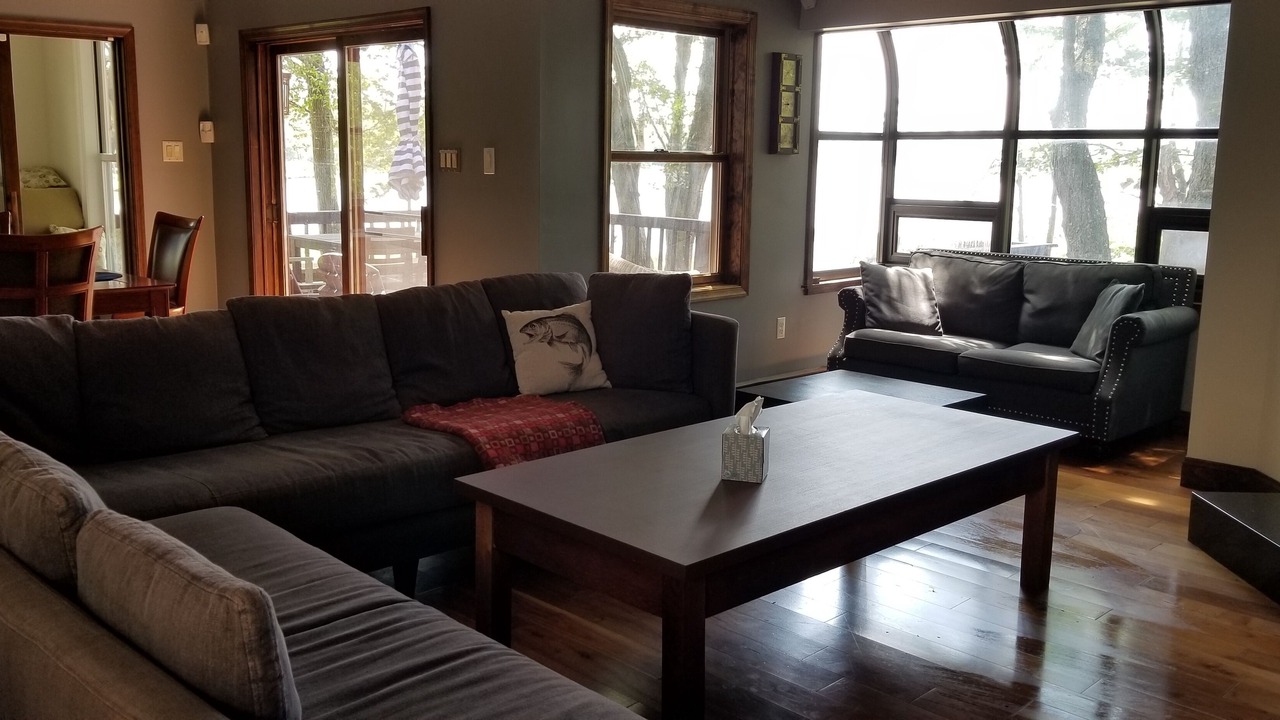 Photo of Livingroom in Tobyhanna