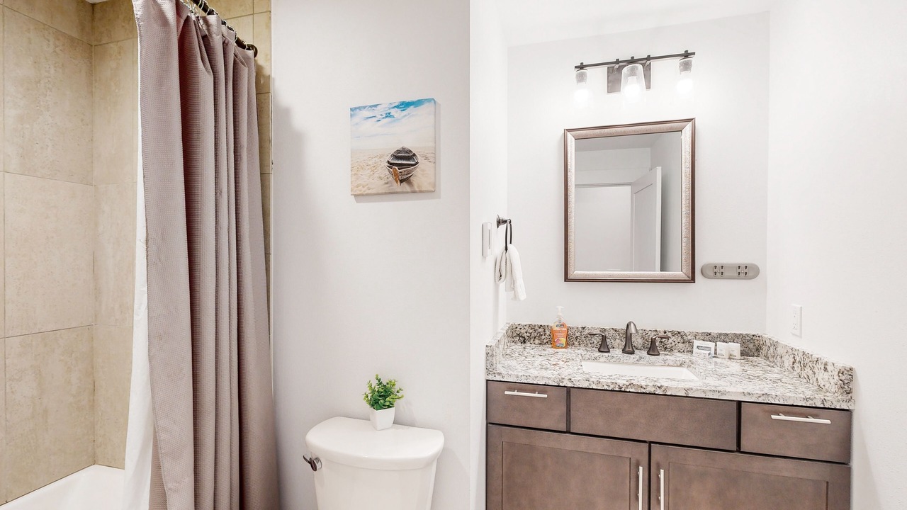 Photo of Bathroom in Gold Beach