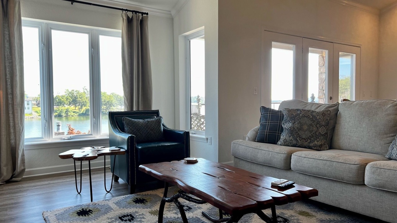 Photo of Livingroom in Lake Hamilton