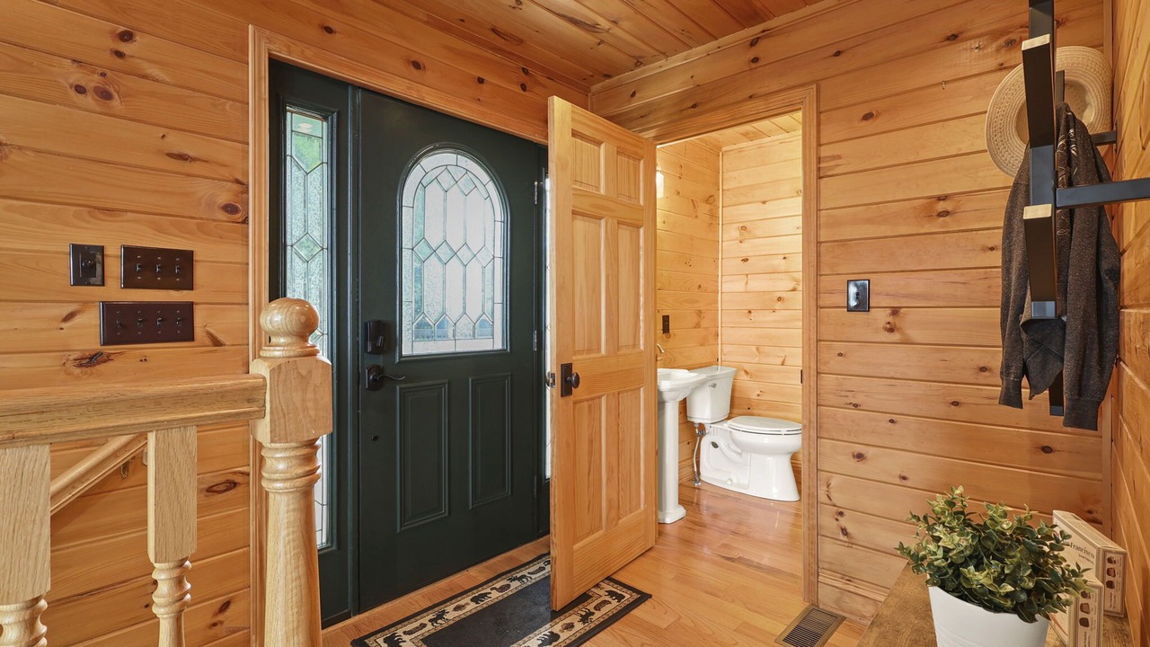 Photo of Bathroom in Beech Mountain