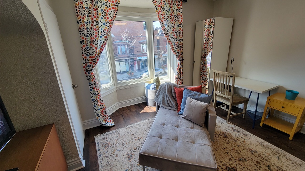 Photo of Livingroom in Blake - Jones