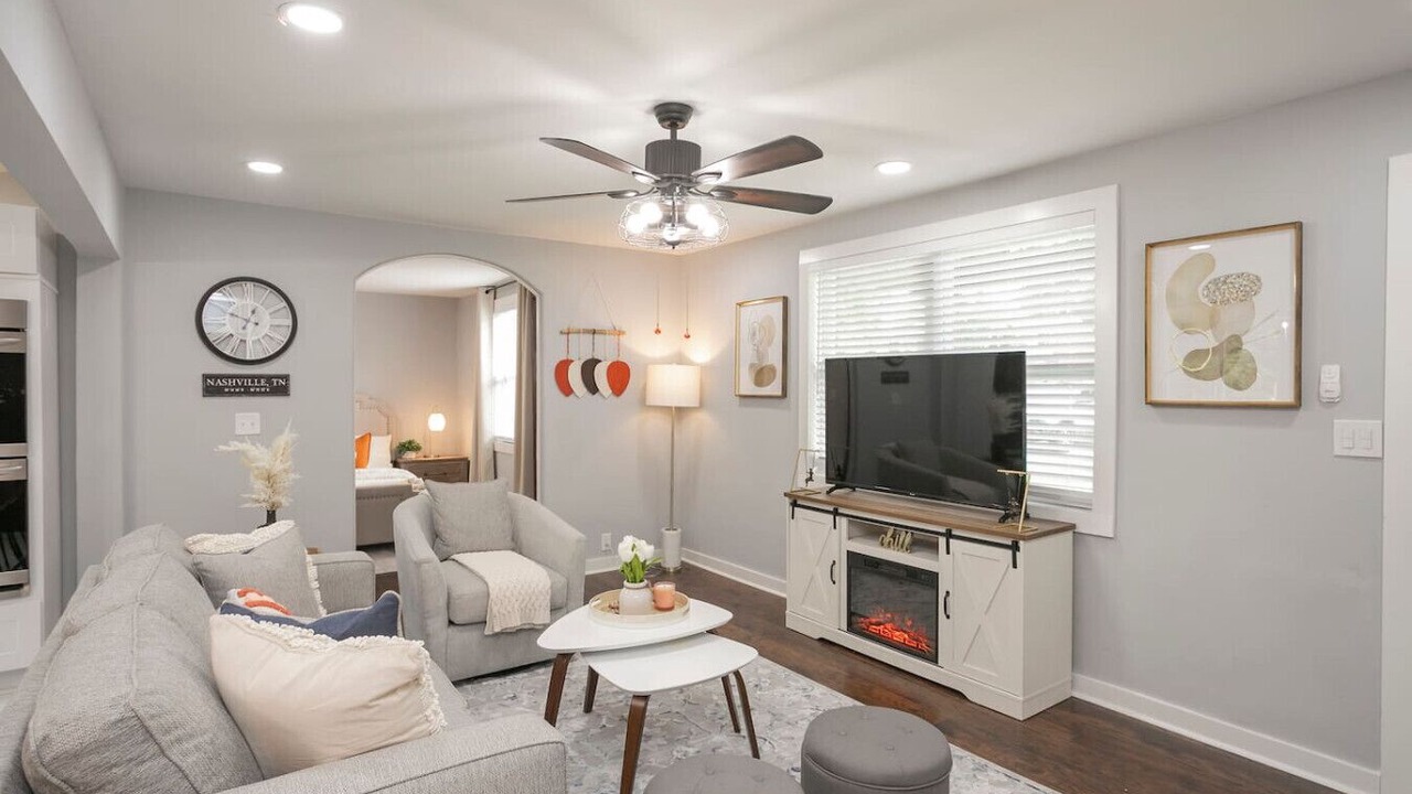 Photo of Livingroom in Donelson