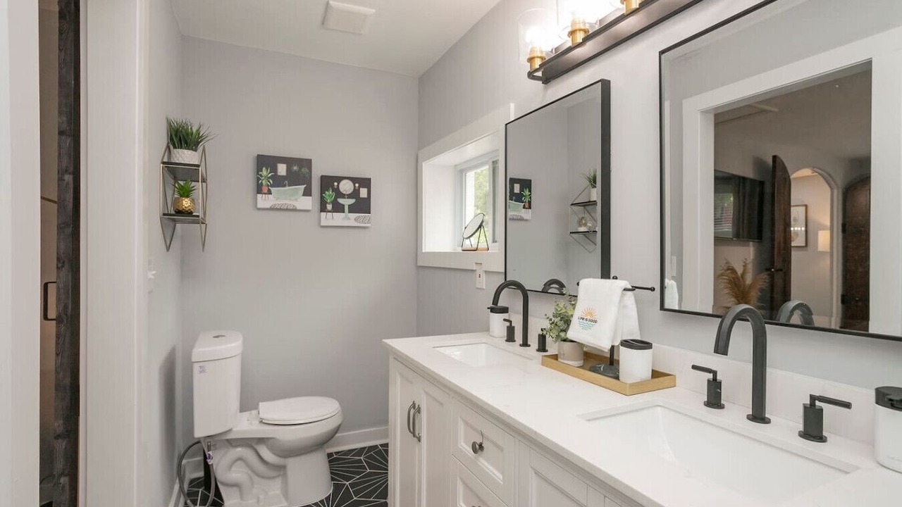 Photo of Bathroom in Donelson