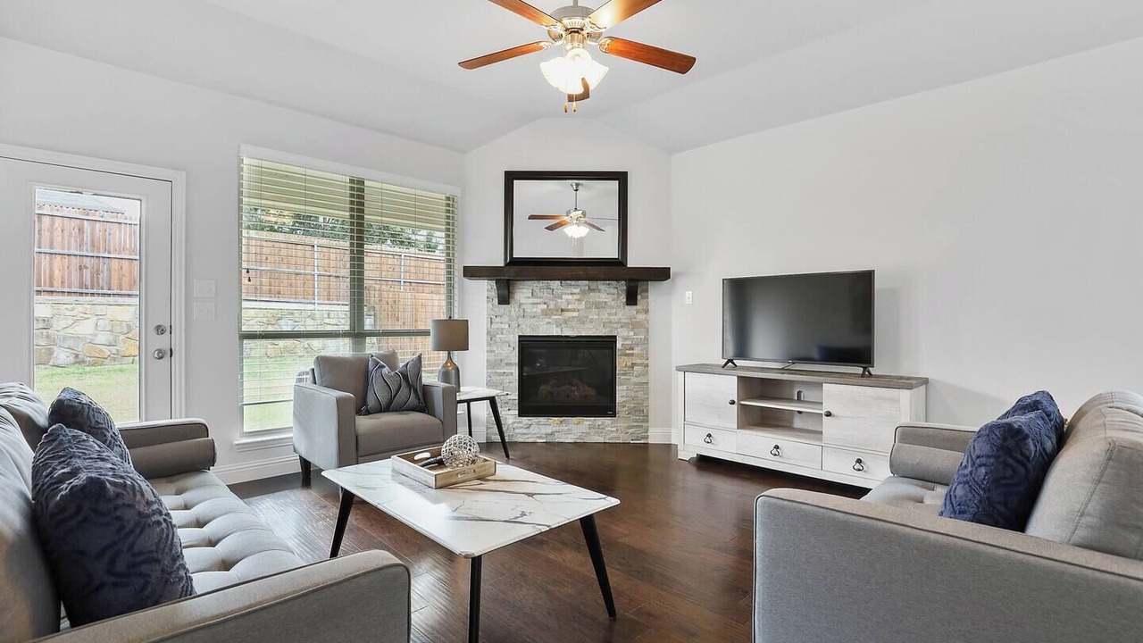 Photo of Livingroom in Little Elm