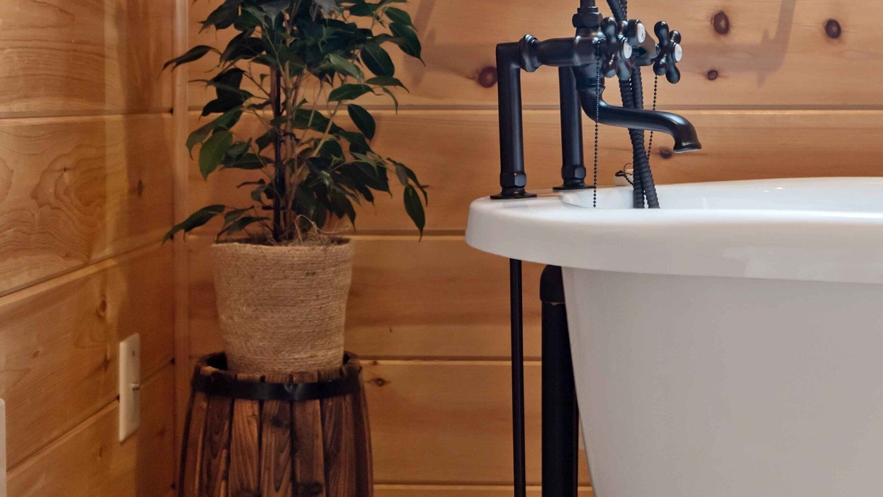 Photo of Bathroom in Stem
