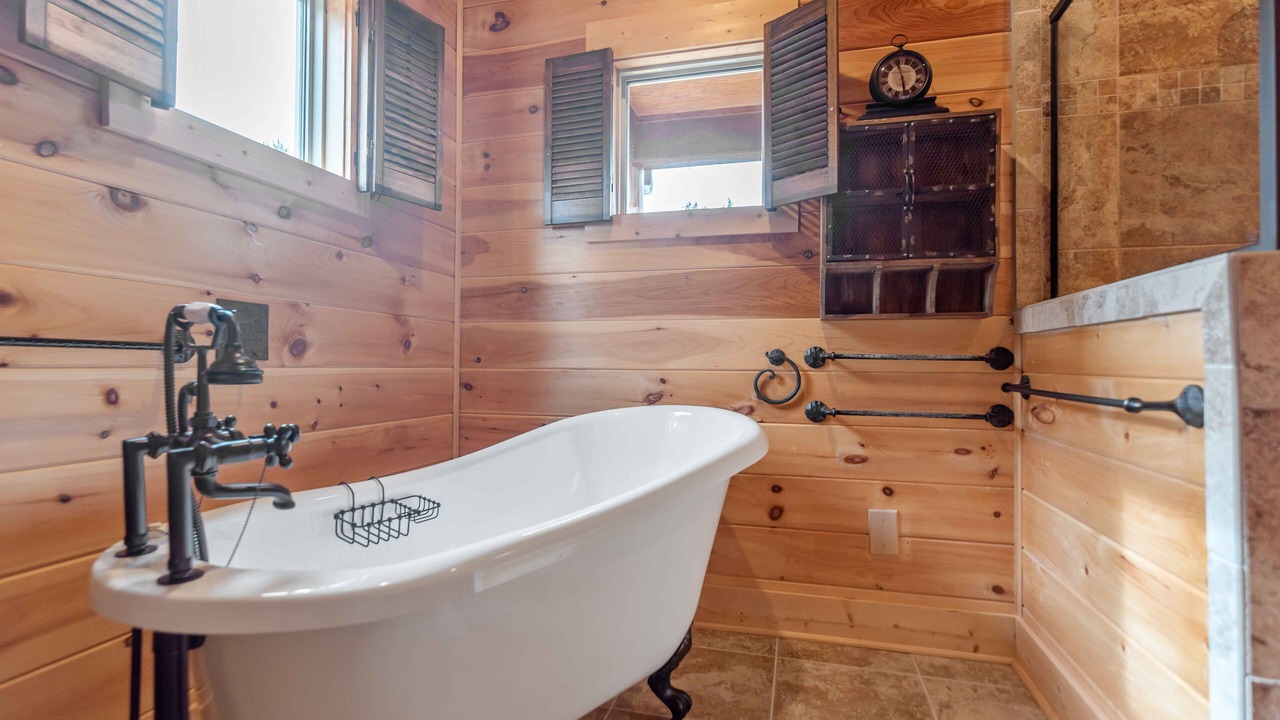 Photo of Bathroom in Stem