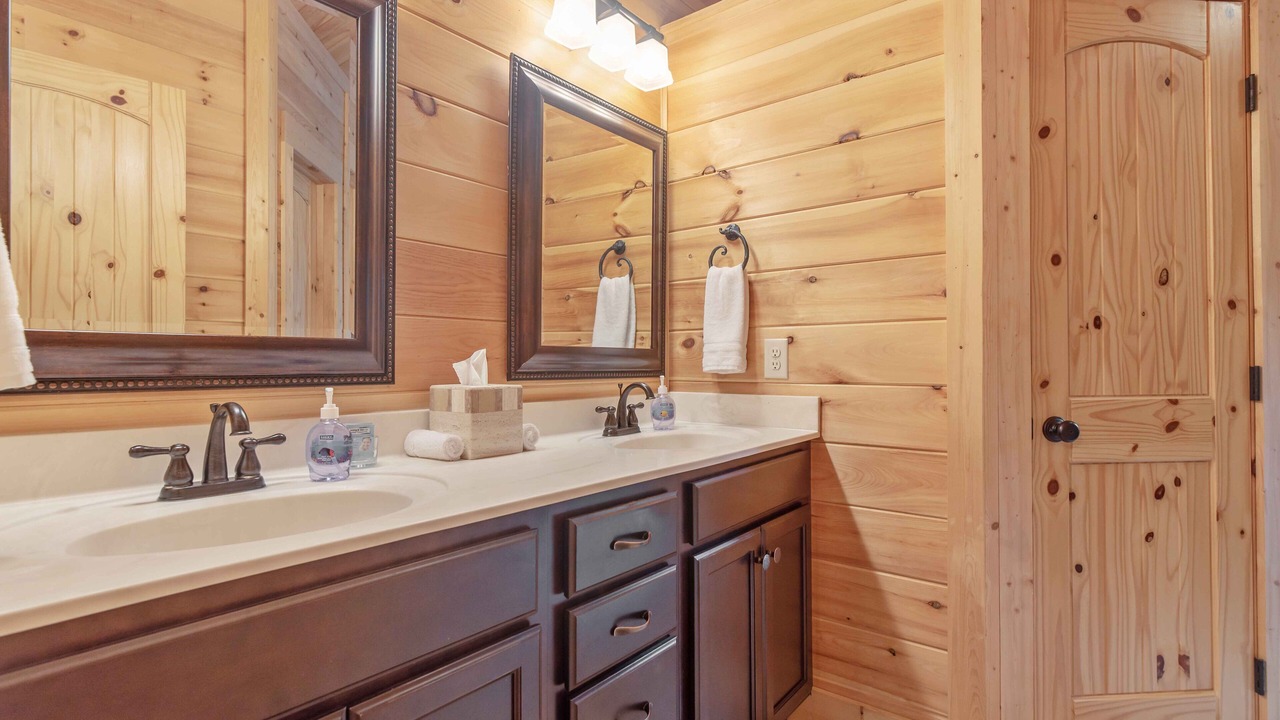 Photo of Bathroom in Stem