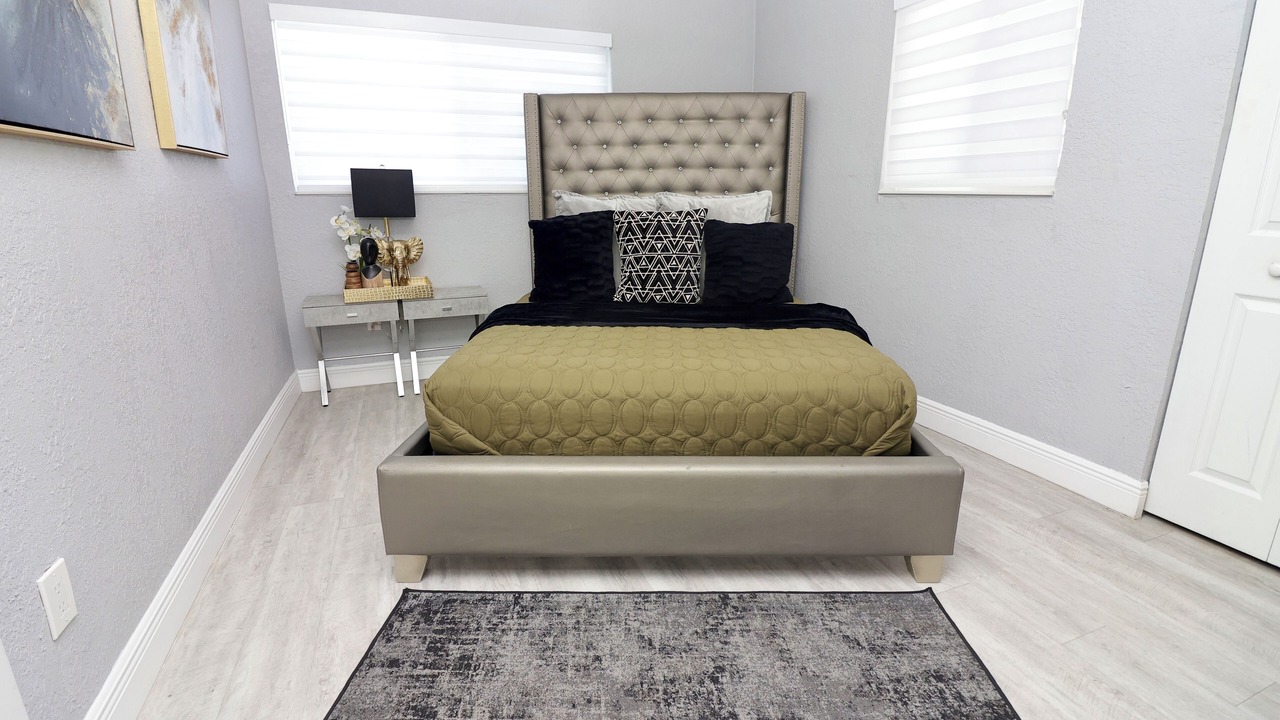 Photo of Bedroom in Miami Gardens