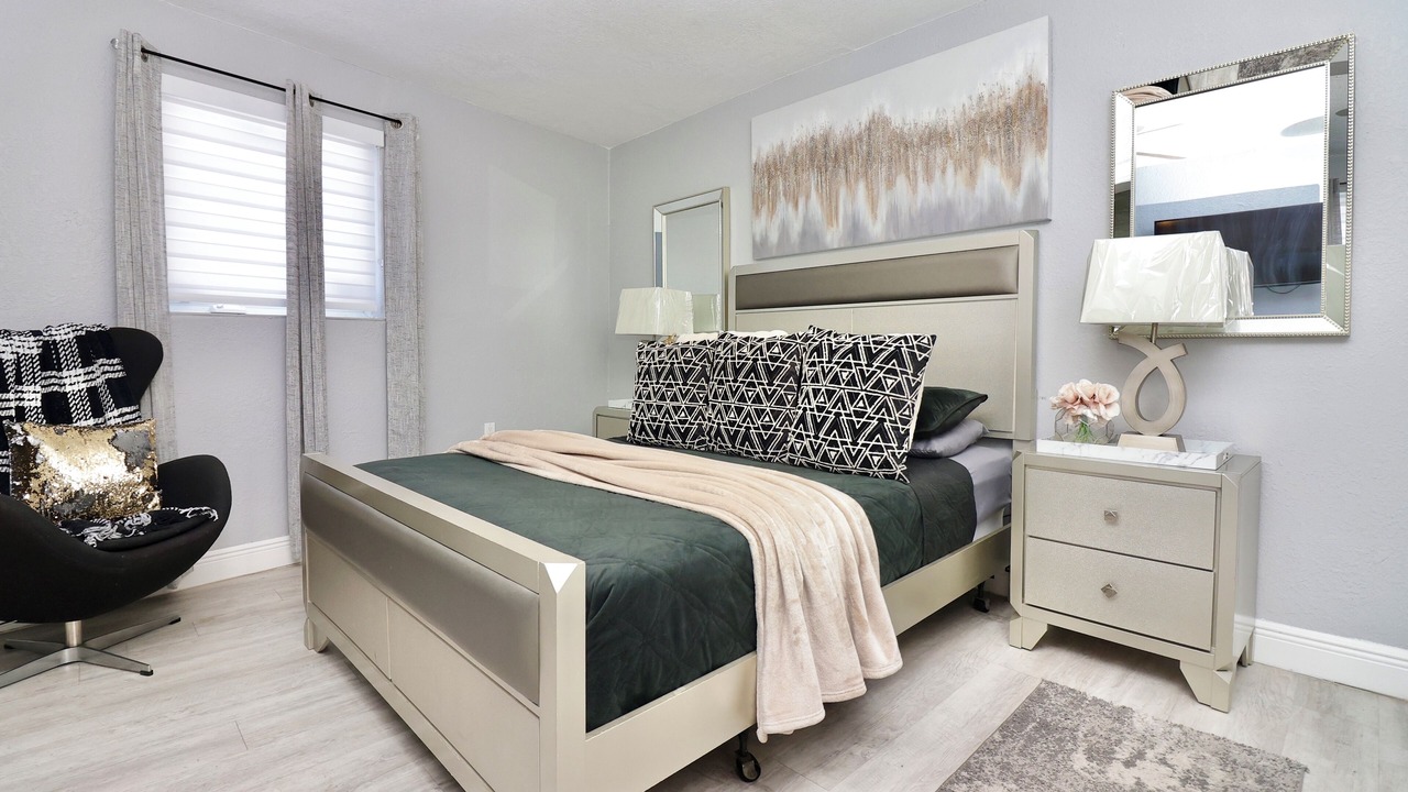 Photo of Bedroom in Miami Gardens
