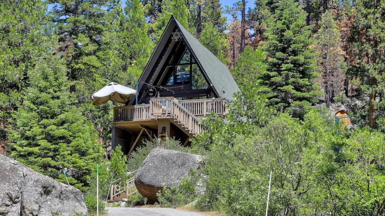 Photo of Outdoor in Christmas Valley