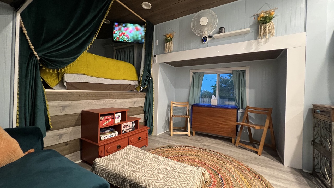 Photo of Bedroom in Seneca