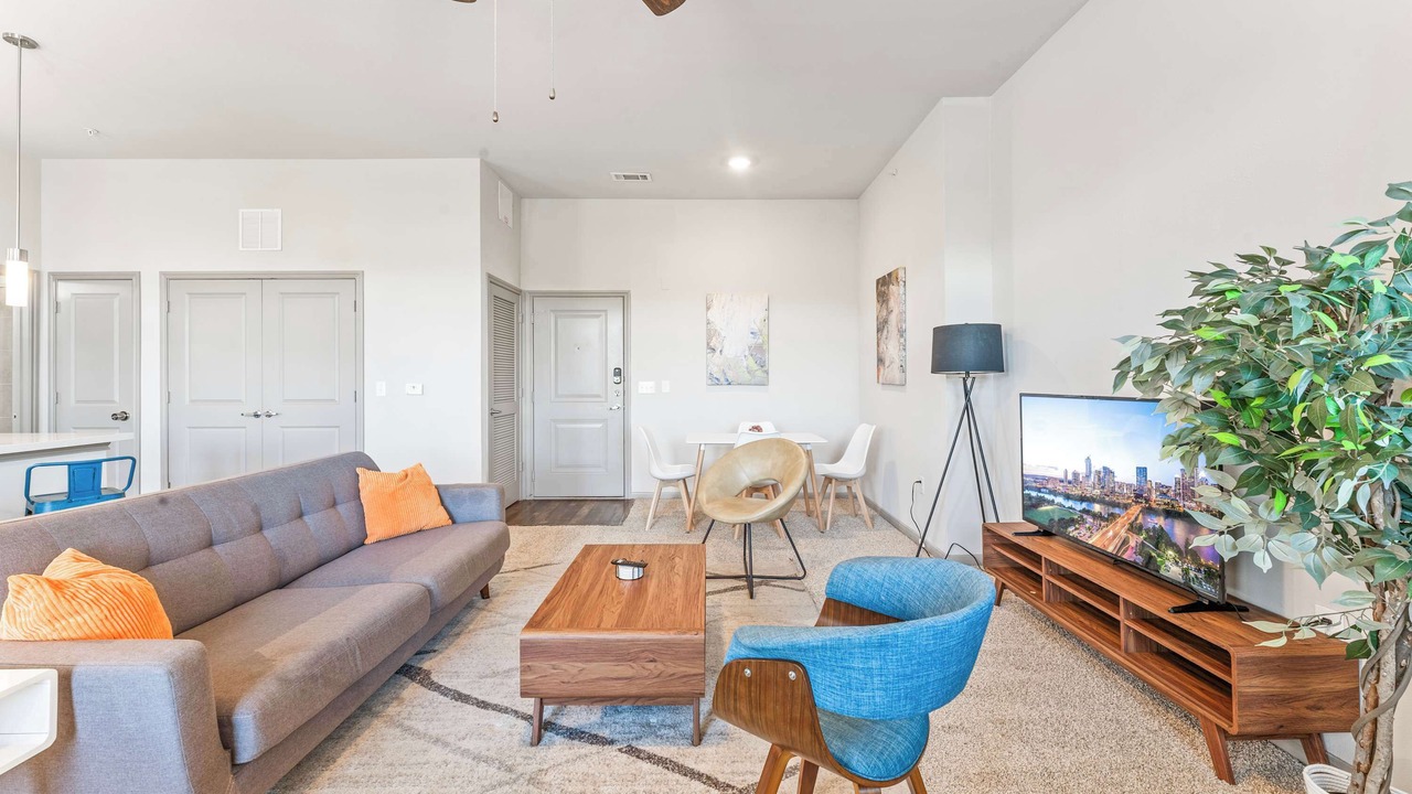 Photo of Livingroom in Montopolis