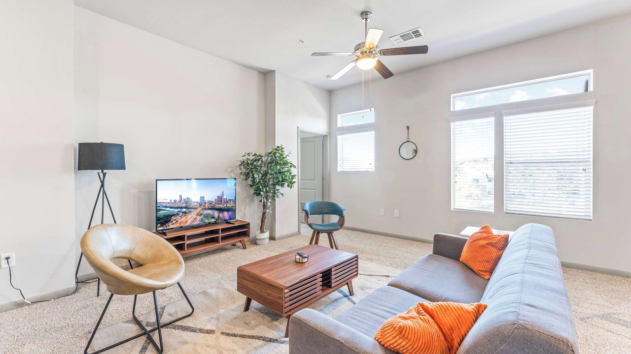 Photo of Livingroom in Montopolis