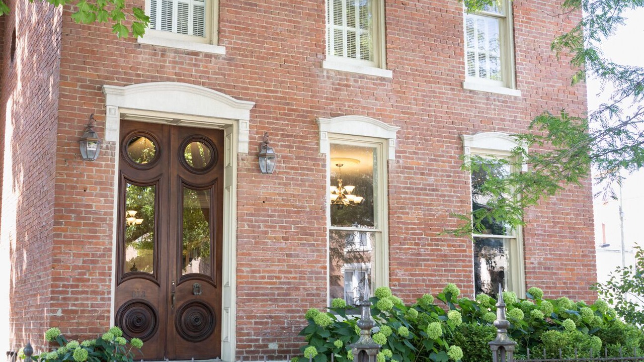 Photo of Outdoor in Downtown Lafayette Historic District