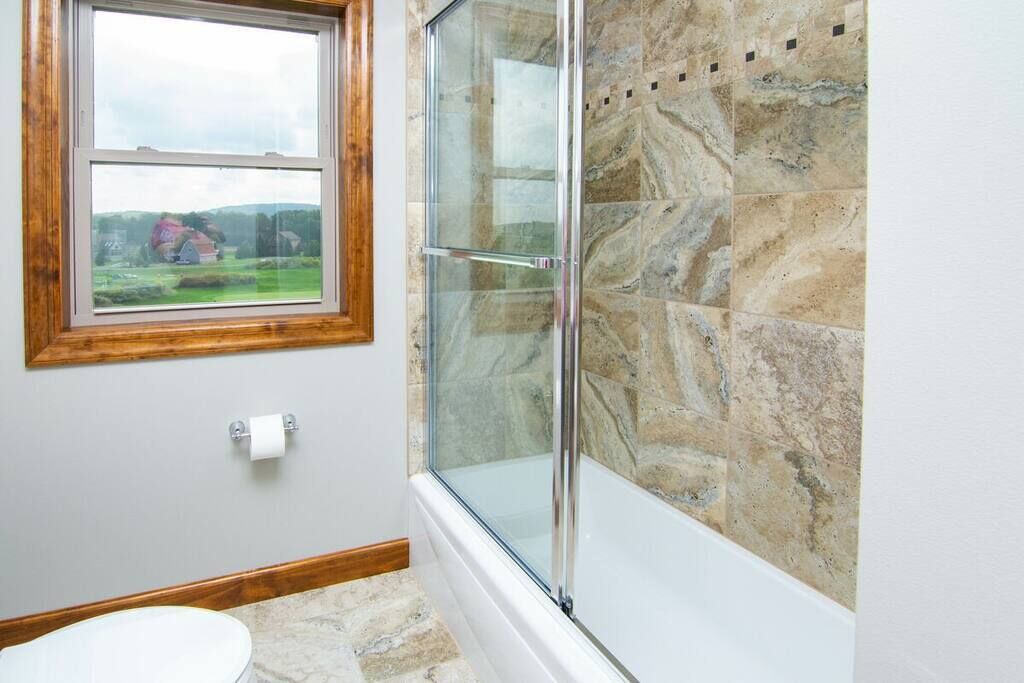Photo of Bathroom in Waterfront Greens