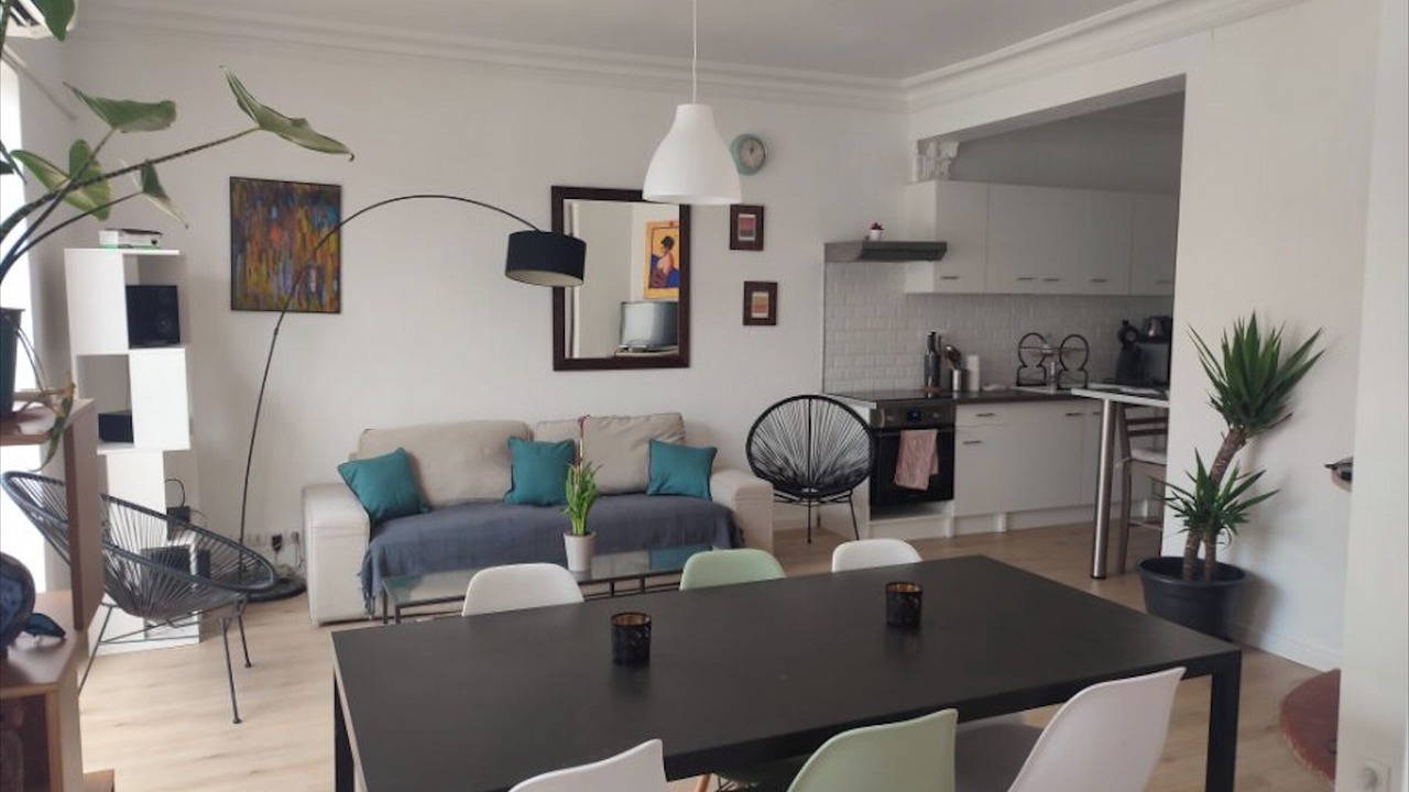 Photo of Livingroom in Figuerolles