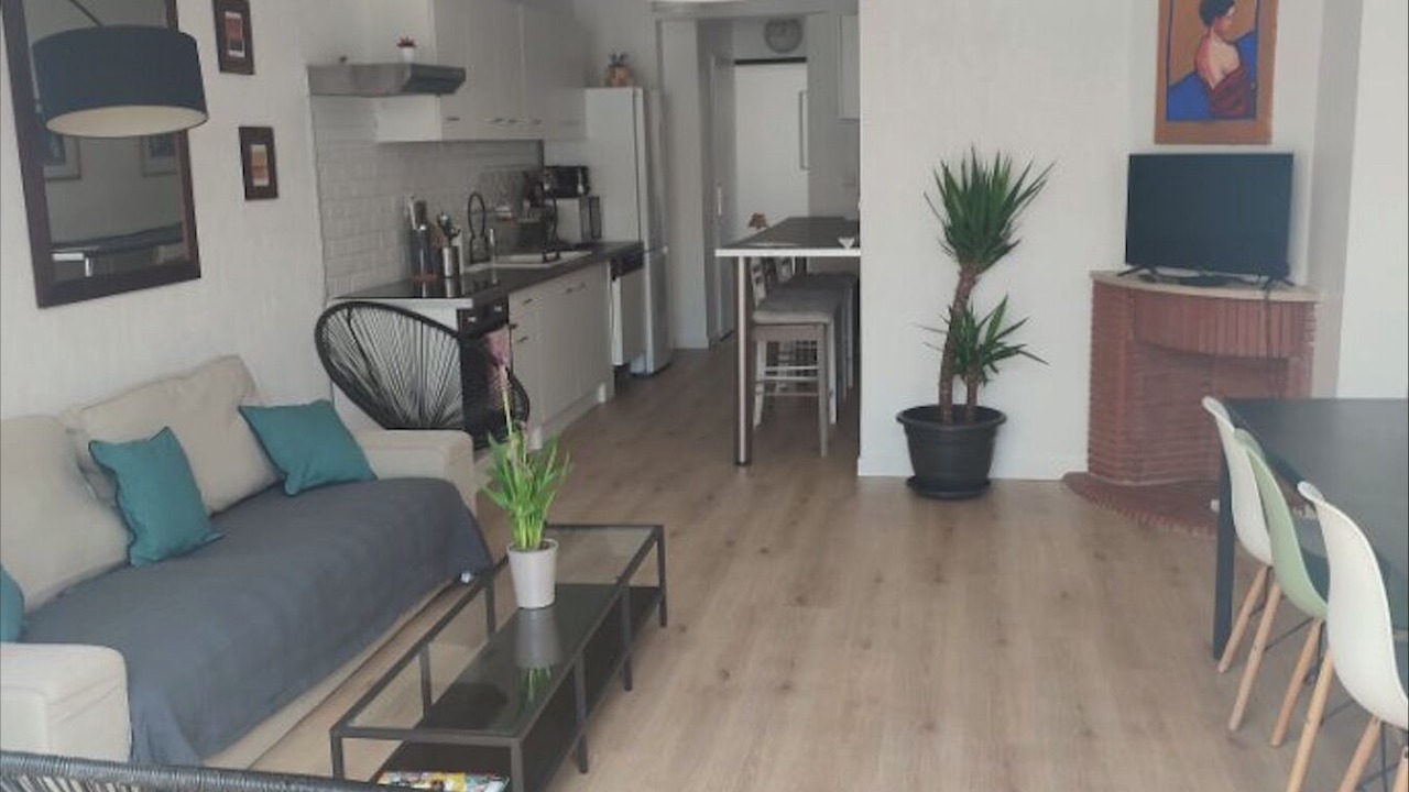 Photo of Livingroom in Figuerolles