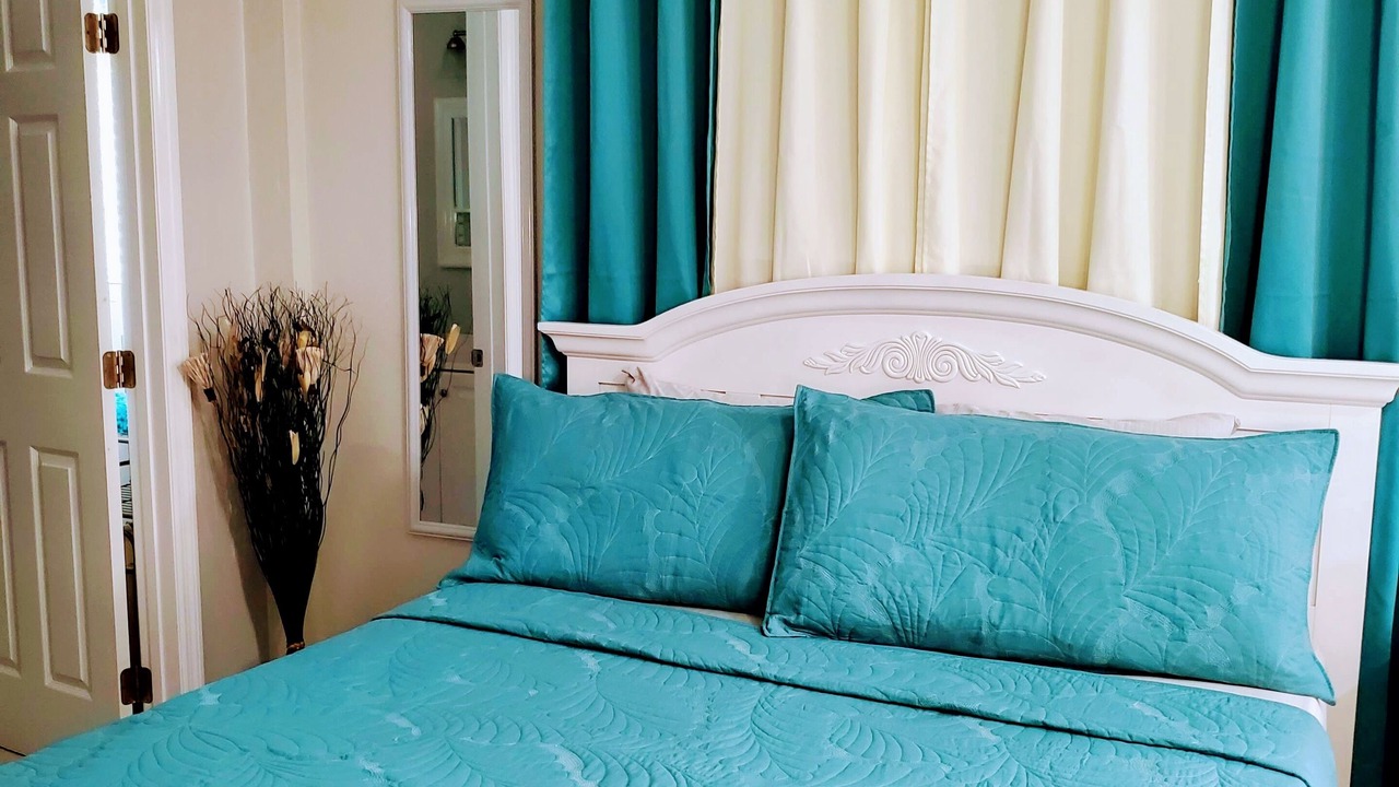 Photo of Bedroom in Tahitian Development