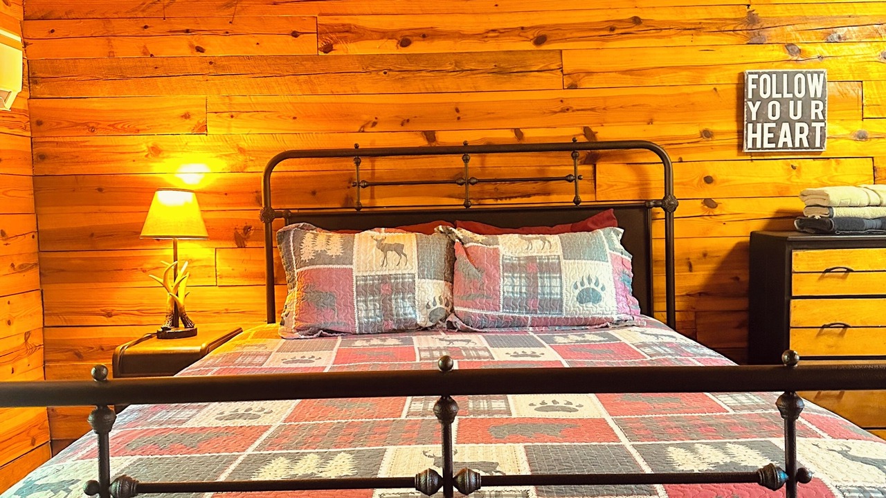 Photo of Bedroom in Ironton