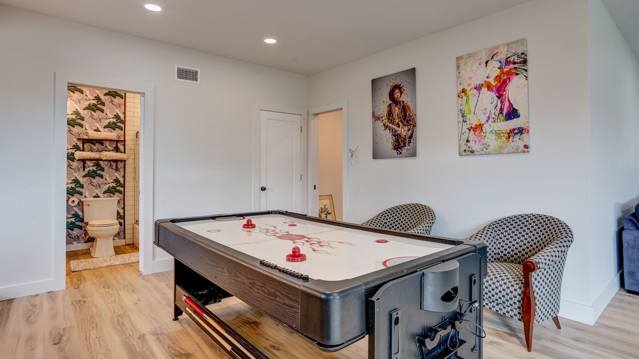 Photo of Bedroom in Swan Lake