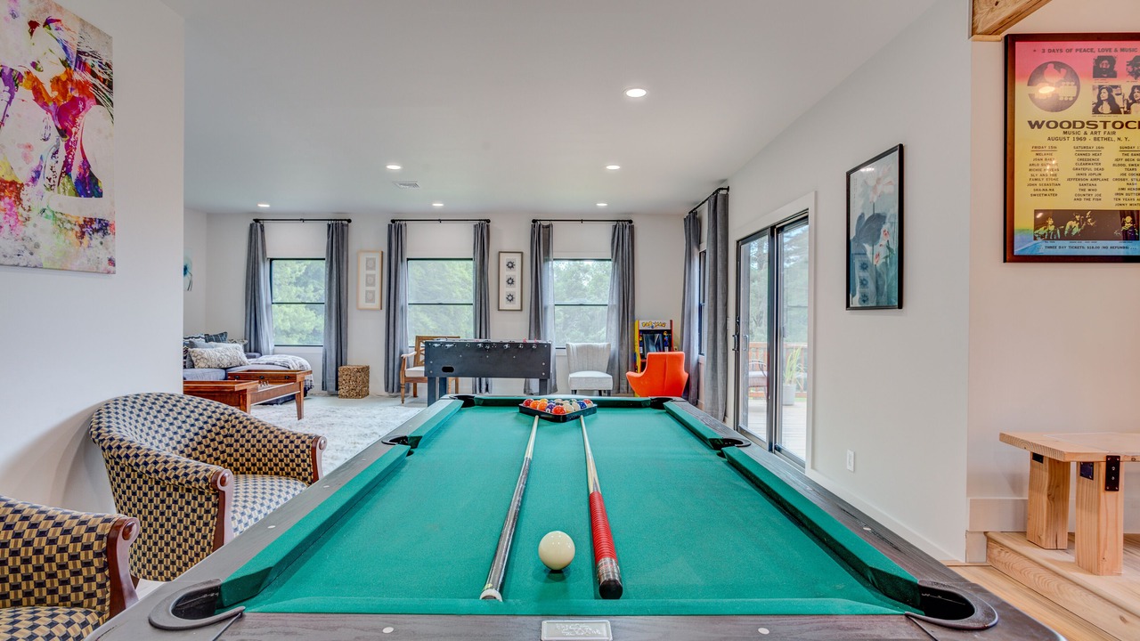 Photo of Bedroom in Swan Lake